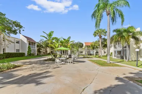 1428 Se 4th Avenue Deerfield Beach FL 33441