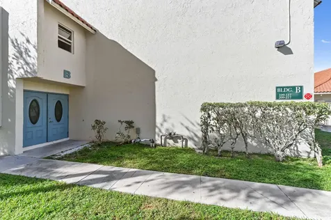 1428 Se 4th Avenue Deerfield Beach FL 33441