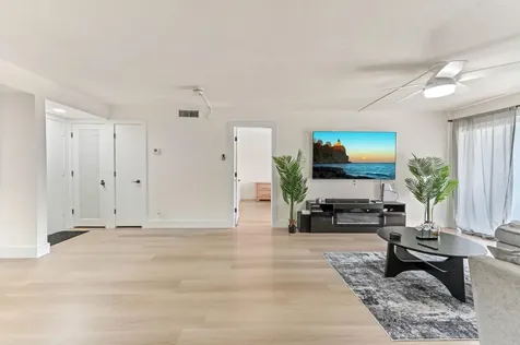 1428 Se 4th Avenue Deerfield Beach FL 33441