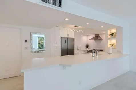 1147 Hillsboro Mile Hillsboro Beach FL 33062