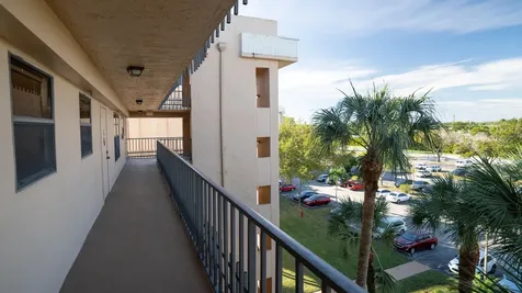 4640 Lucerne Lakes Boulevard Lake Worth FL 33467
