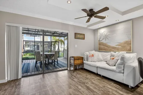 721 Se 1 Way Deerfield Beach FL 33441