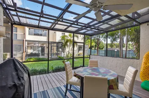 721 Se 1 Way Deerfield Beach FL 33441