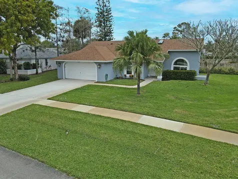1068 Northumberland Court Wellington FL 33414
