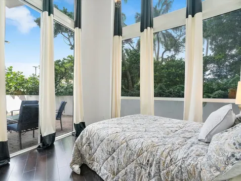 18101 Collins Avenue Sunny Isles Beach FL 33160