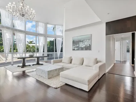 18101 Collins Avenue Sunny Isles Beach FL 33160
