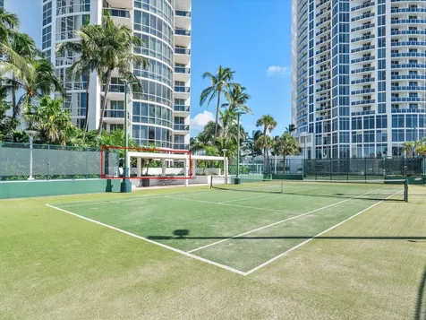 18101 Collins Avenue Sunny Isles Beach FL 33160