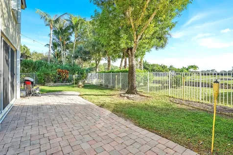 130 Canterbury Place Royal Palm Beach FL 33414