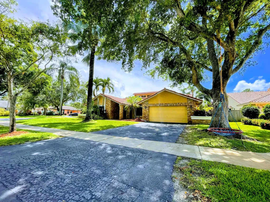 1701 NW 97th Terrace Plantation FL 33322