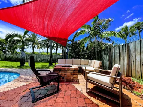 1701 NW 97th Terrace Plantation FL 33322