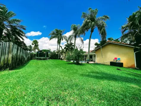 1701 NW 97th Terrace Plantation FL 33322