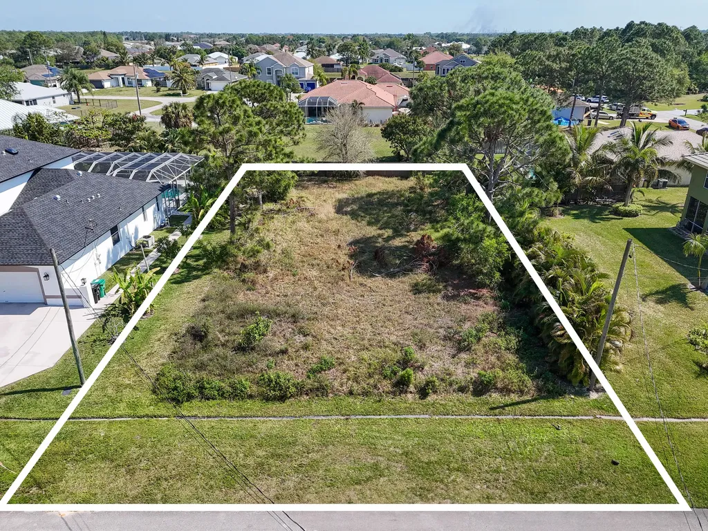 5849 NW Mesa Circle Port Saint Lucie FL 34986