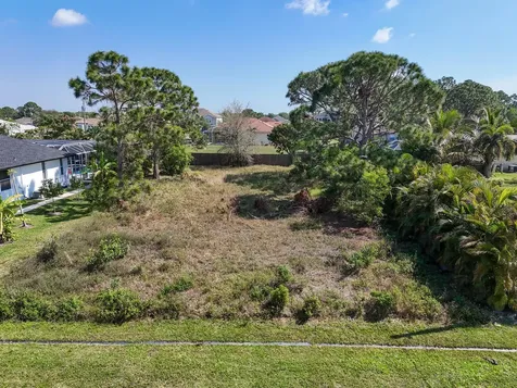 5849 NW Mesa Circle Port Saint Lucie FL 34986