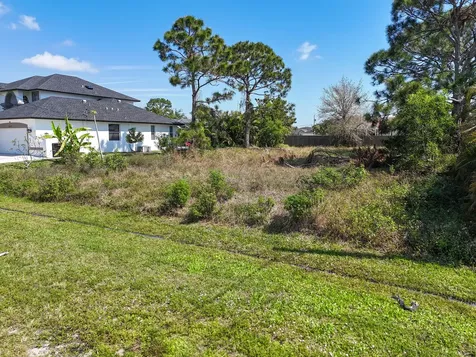 5849 NW Mesa Circle Port Saint Lucie FL 34986