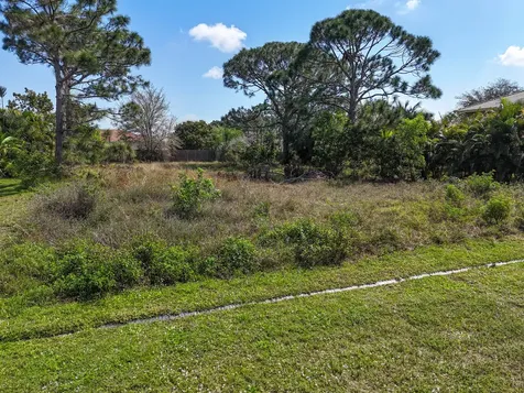 5849 NW Mesa Circle Port Saint Lucie FL 34986