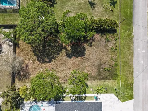 5849 NW Mesa Circle Port Saint Lucie FL 34986