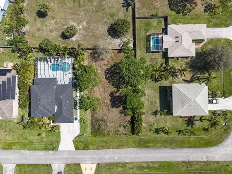 5849 NW Mesa Circle Port Saint Lucie FL 34986