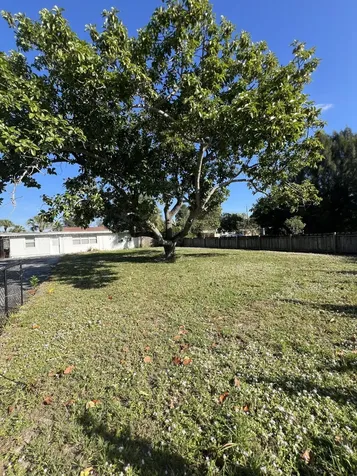2819 Holly Road West Palm Beach FL 33406