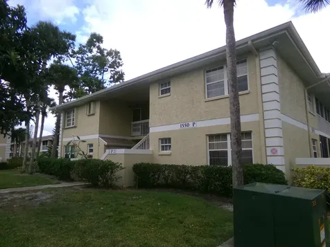1550 SE Royal Green Circle Port Saint Lucie FL 34952