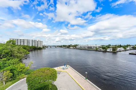 2004 S Federal Highway Boynton Beach FL 33435