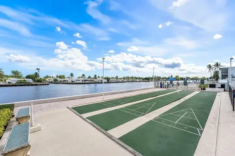 2004 S Federal Highway Boynton Beach FL 33435