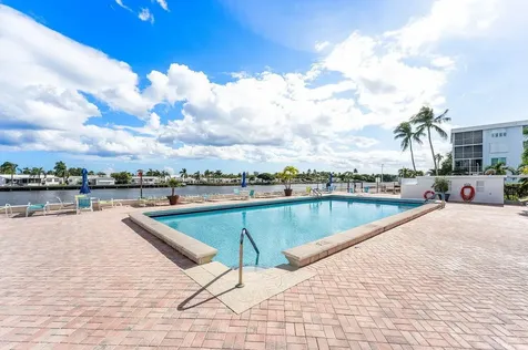 2004 S Federal Highway Boynton Beach FL 33435
