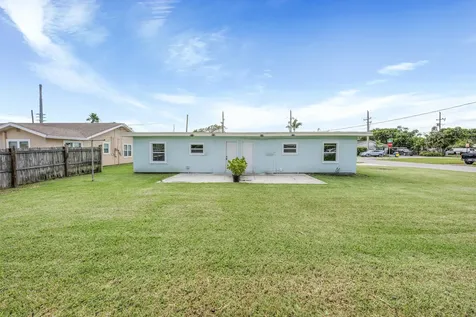 1400 Binney Drive Fort Pierce FL 34949