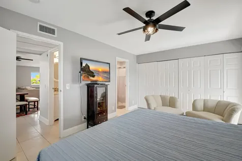 566 Brittany Delray Beach FL 33446