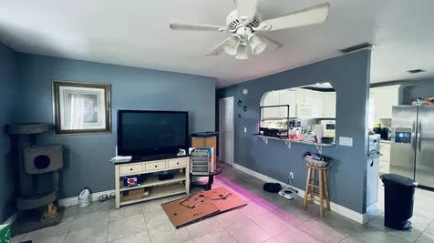 2013 Sw Burman Lane Port Saint Lucie FL 34984