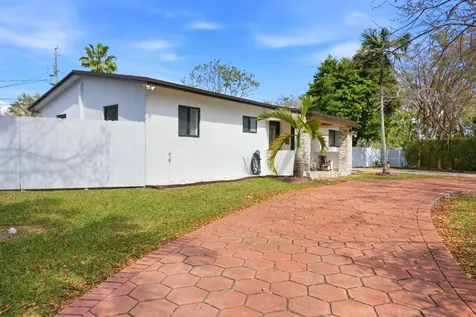 10041 Haitian Drive Cutler Bay FL 33189