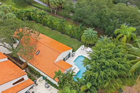 2614 La Lique Circle Palm Beach Gardens FL 33410