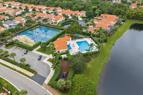 2614 La Lique Circle Palm Beach Gardens FL 33410