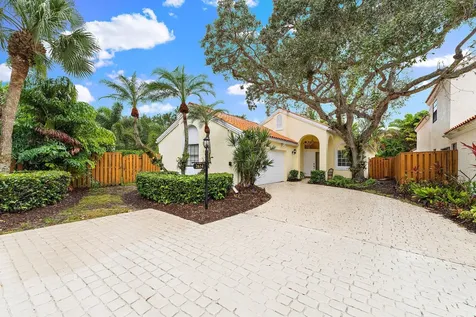 2614 La Lique Circle Palm Beach Gardens FL 33410
