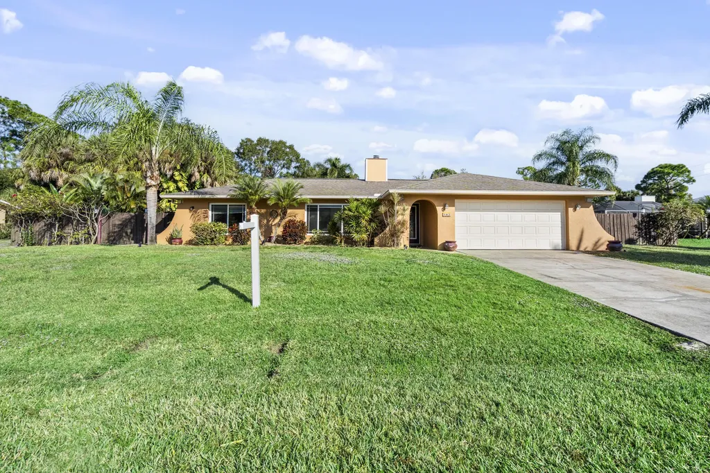 187 Naylor Street Palm Bay FL 32907