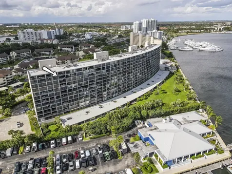 120 Lakeshore Drive North Palm Beach FL 33408
