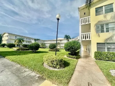 69 Dorset B Boca Raton FL 33434