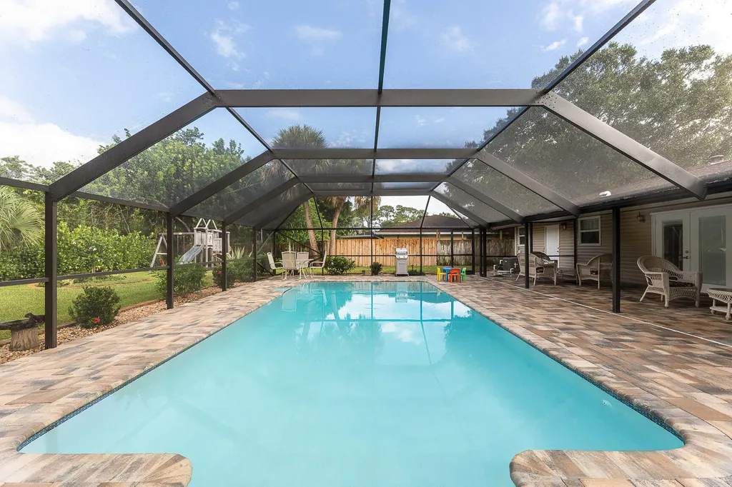 6015 Seagrape Drive Fort Pierce FL 34982
