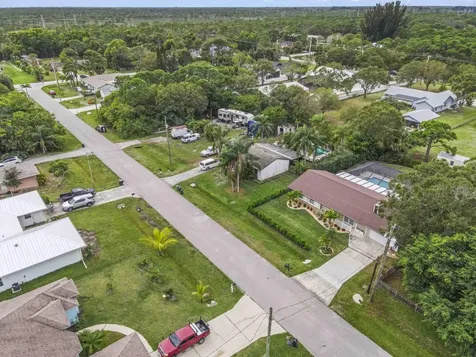 6015 Seagrape Drive Fort Pierce FL 34982