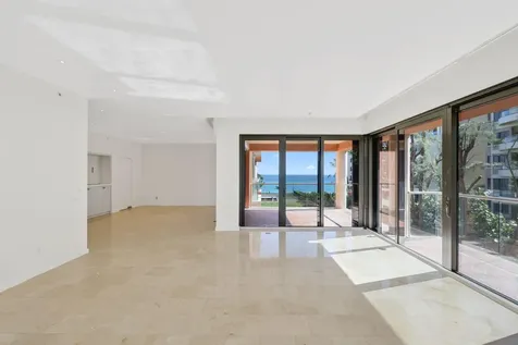 2 N Breakers Row Palm Beach FL 33480