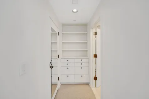 2 N Breakers Row Palm Beach FL 33480