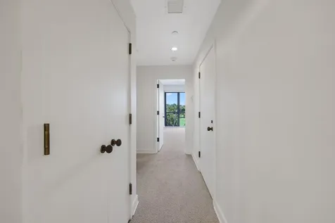 2 N Breakers Row Palm Beach FL 33480