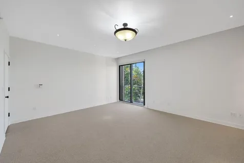 2 N Breakers Row Palm Beach FL 33480