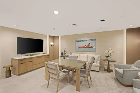 2 N Breakers Row Palm Beach FL 33480