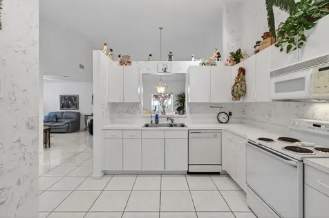 6077 Brightwater Terrace Boynton Beach FL 33437