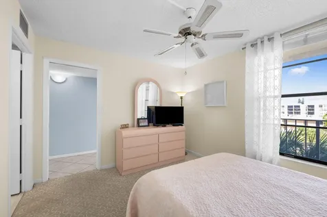15 Royal Palm Way Boca Raton FL 33432