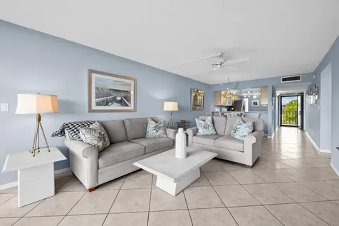15 Royal Palm Way Boca Raton FL 33432