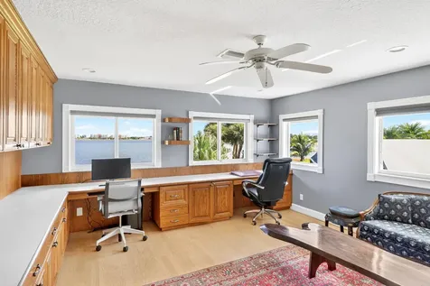 6 Cloister Circle West Palm Beach FL 33401