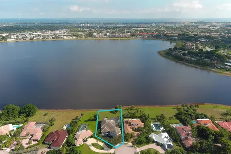 6 Cloister Circle West Palm Beach FL 33401