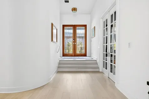 6 Cloister Circle West Palm Beach FL 33401