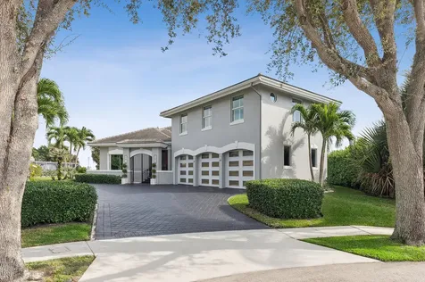 6 Cloister Circle West Palm Beach FL 33401